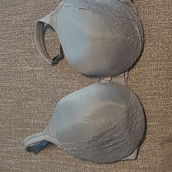 Cacique gray lace trim lightly lined full coverage bra sz 40 F WL103 - Picture 1 of 5